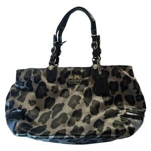 Coach Ocelot Leopared Print Patent Leather Handbag Purse E1093-15776 Preppy